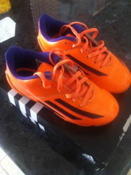 Boys Junior Adidas Football boots size us11
