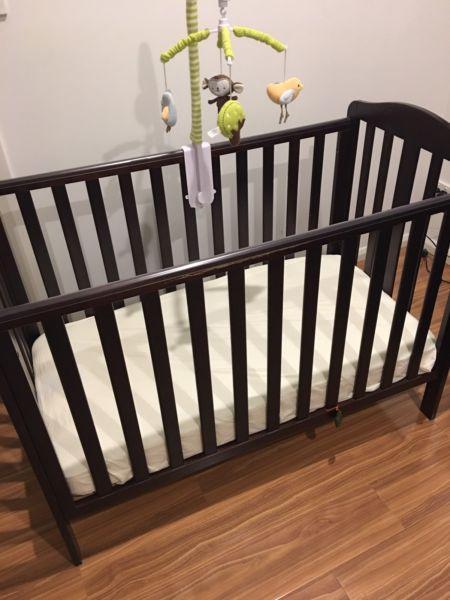 Quality cot bed