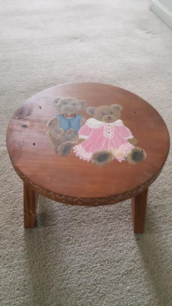 Teddy bear stool