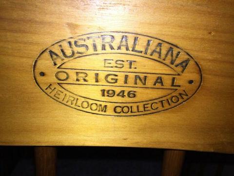 Australian original heirloom collection cot