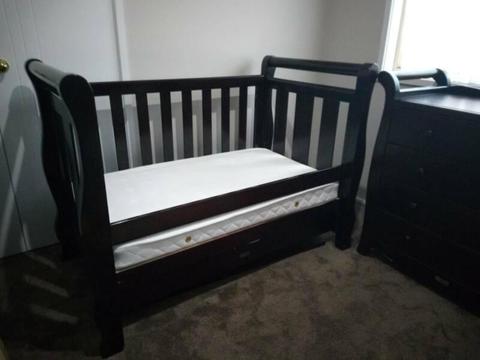 Cot and toddler bed baby love brand
