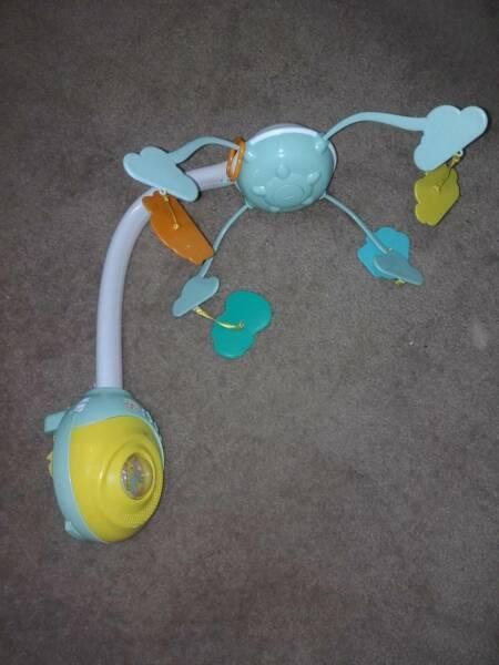 Baby cot hanging musical mobile