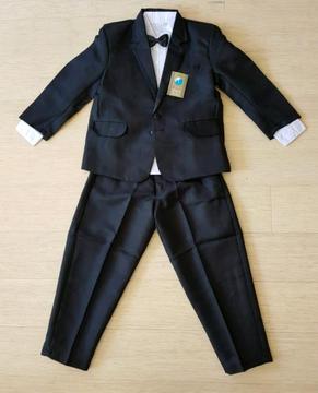 Brand New 4 piece Boys Suit size 8, 9 and 10