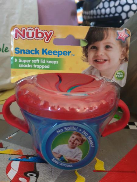 Nuby Snack Keeper