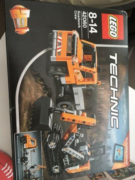 Lego Technic Roadwork crew