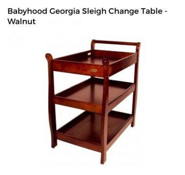 Babyhood Georgia sleigh change table brand new unopened box