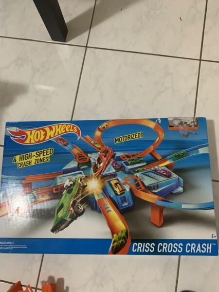 Hotwheels Criss Cross Crash with free learning table