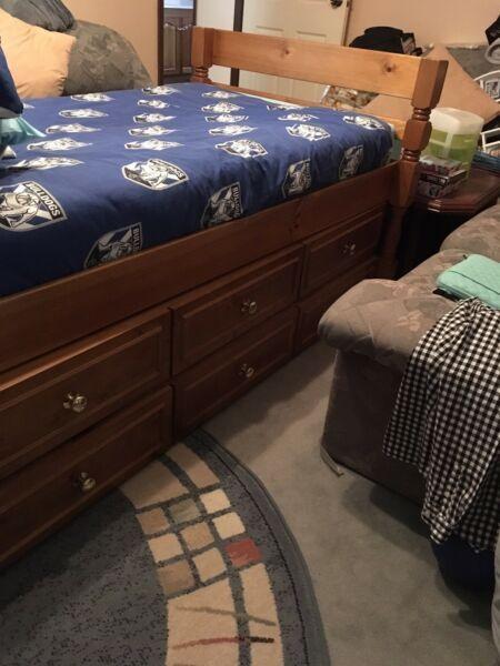 Single Bed Bedroom Set