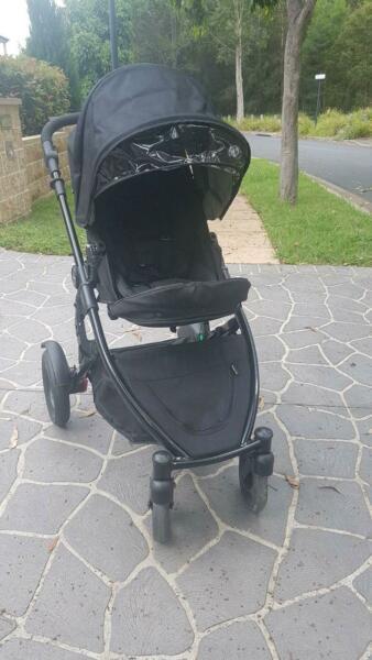 Strider Compact Baby Pram - solid and easy to carry