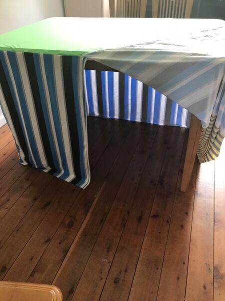 Kids table tent