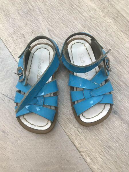 Turquoise salt water sandals size 6