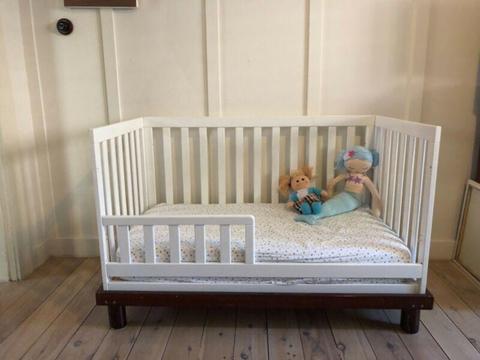 Toddler bed - Mother's Choice brand