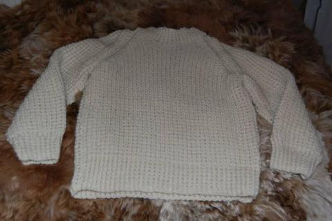 CHILD'S NEW LUXURY BEAUTIFULLY HAND KNITTED IVORY WOOL JUMPER