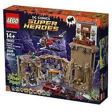 Lego 76052 DC Comic Super heroes Batman Classic Batcave Bargain!!