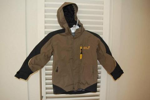 CHILDS /BOYS WOLF CREEK OUTDOOR JACKET SIZE 116 FOR 5-6YROLD