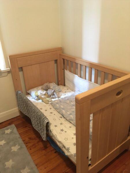 Boori Eton Convertible Cot / toddler bed