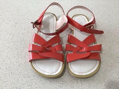 Brand new girls shoes - size 4
