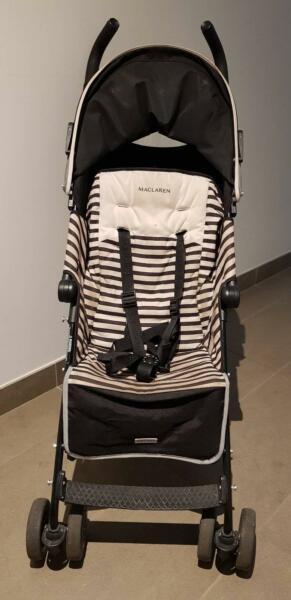 MacLaren Quest stroller in good state with raincover