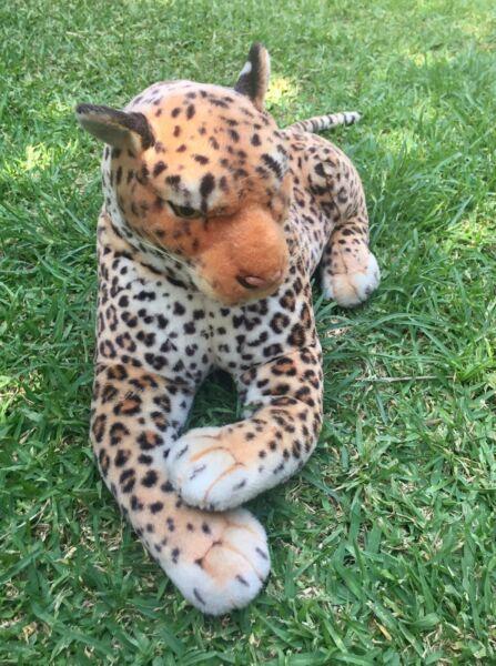 Leopard stuffed toy / ornament