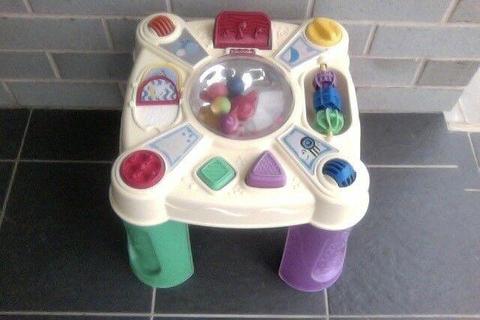 FISHER PRICE ACTIVITY TABLE