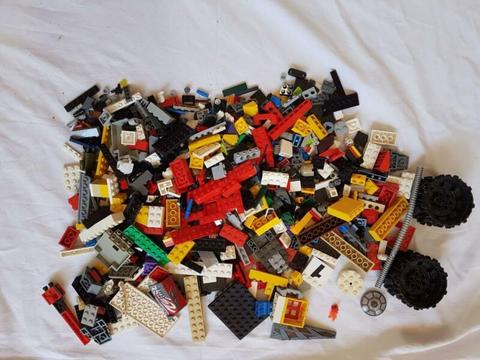 Lego - bulk lot including decorative pieces as pictured