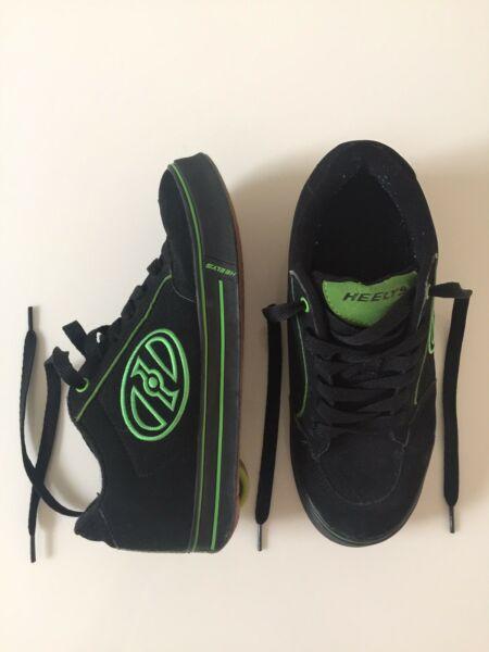 Heelys kids shoes size US youth 6 / EUR 38