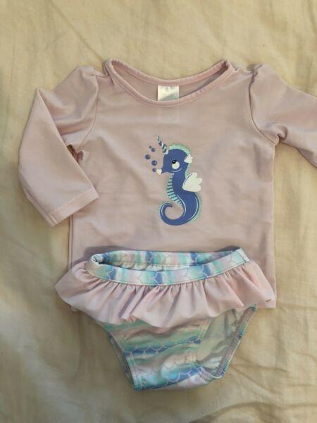 Baby girls clothes - size 00