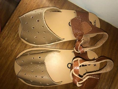 C&Boo girls leather sandles XXXL /infant size 8