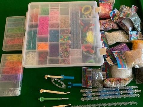 Rainbow loom set - everything and more you will need