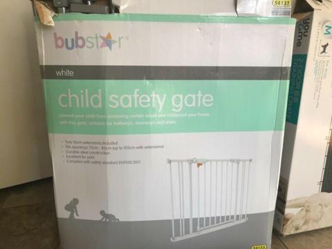 Child safety gate