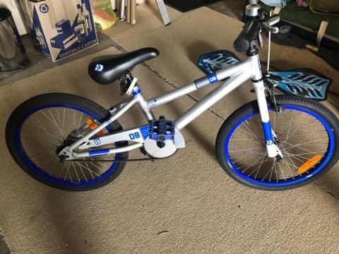 Bicycle for child approx 6-8