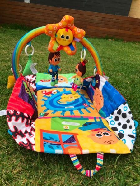 Baby Mobile Play House Gym LAMZE