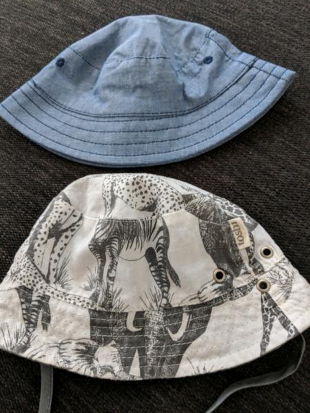 Toshi hat and denim look hat