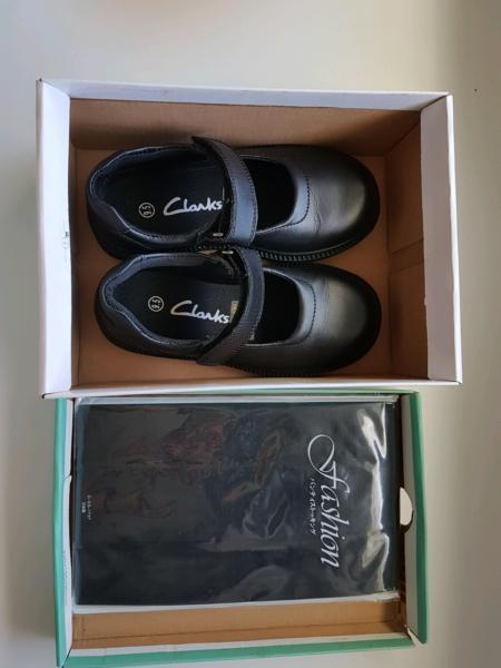 Brand new Clarks girl school shoes-size 9.5