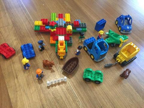 Duplo Lego pieces