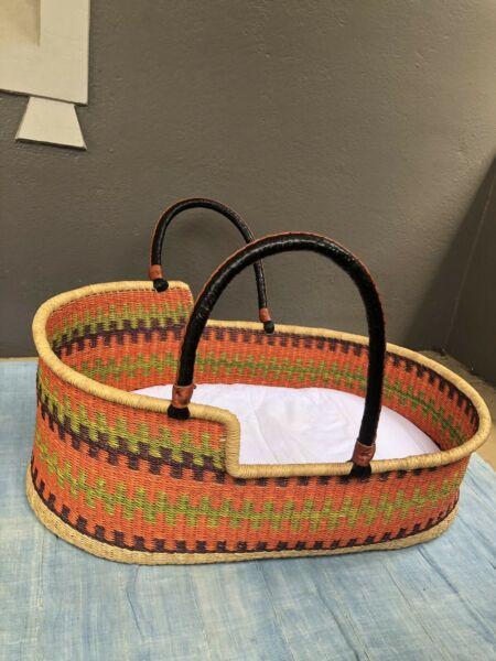 Artisan baby bassinet basket (suits 0-6months)