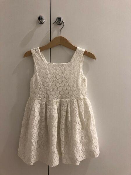 Girls dresses (2-3 years old)