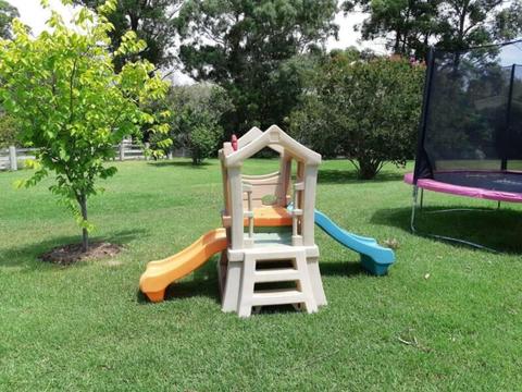 Step2 Play up Double Slide kids outdoor play cubby house RRP $799