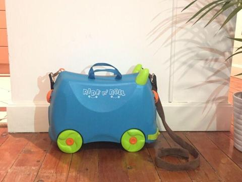 Ride and Roll kids luggage