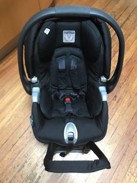 Peg Perego baby capsule and adapters
