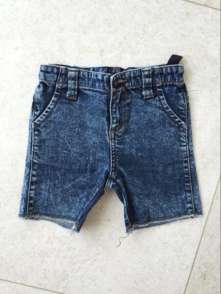 Minti denim boys shorts size 3-4