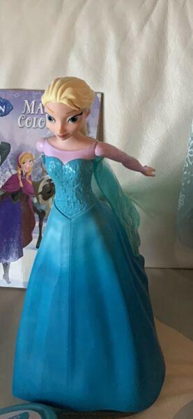 Singing and Skating Elsa doll from Frozen