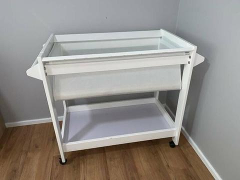 Grotime Patsy Cradle/Bassinet - White - Mattress included