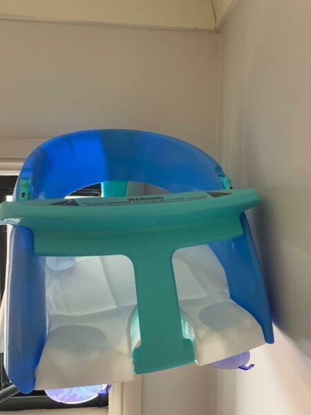 Baby bath seat grt condition