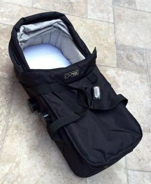 Mountain buggy carrycot bassinet
