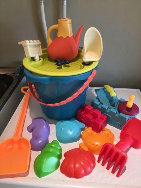 Kids beach bucket and toys