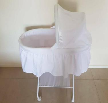 The Harper Bassinet - used only a few times