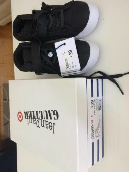 Kids shoes size 3 - brand new in box
