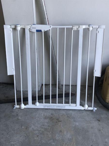 Child safety gate for sale