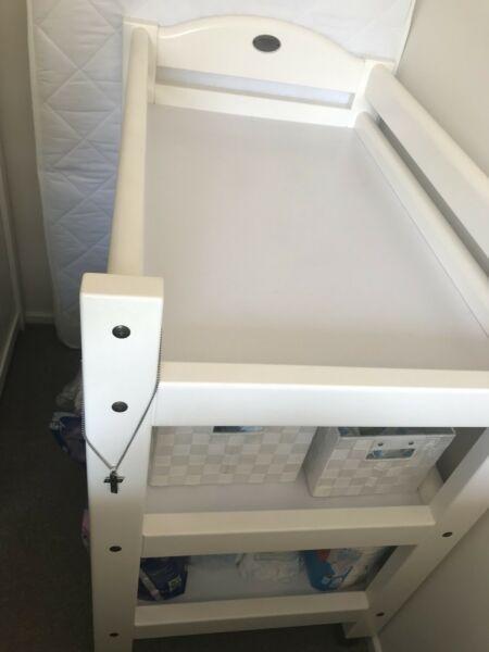Boori Country Cot, Bassinet, Change Bed & Peg-Perego Capsule